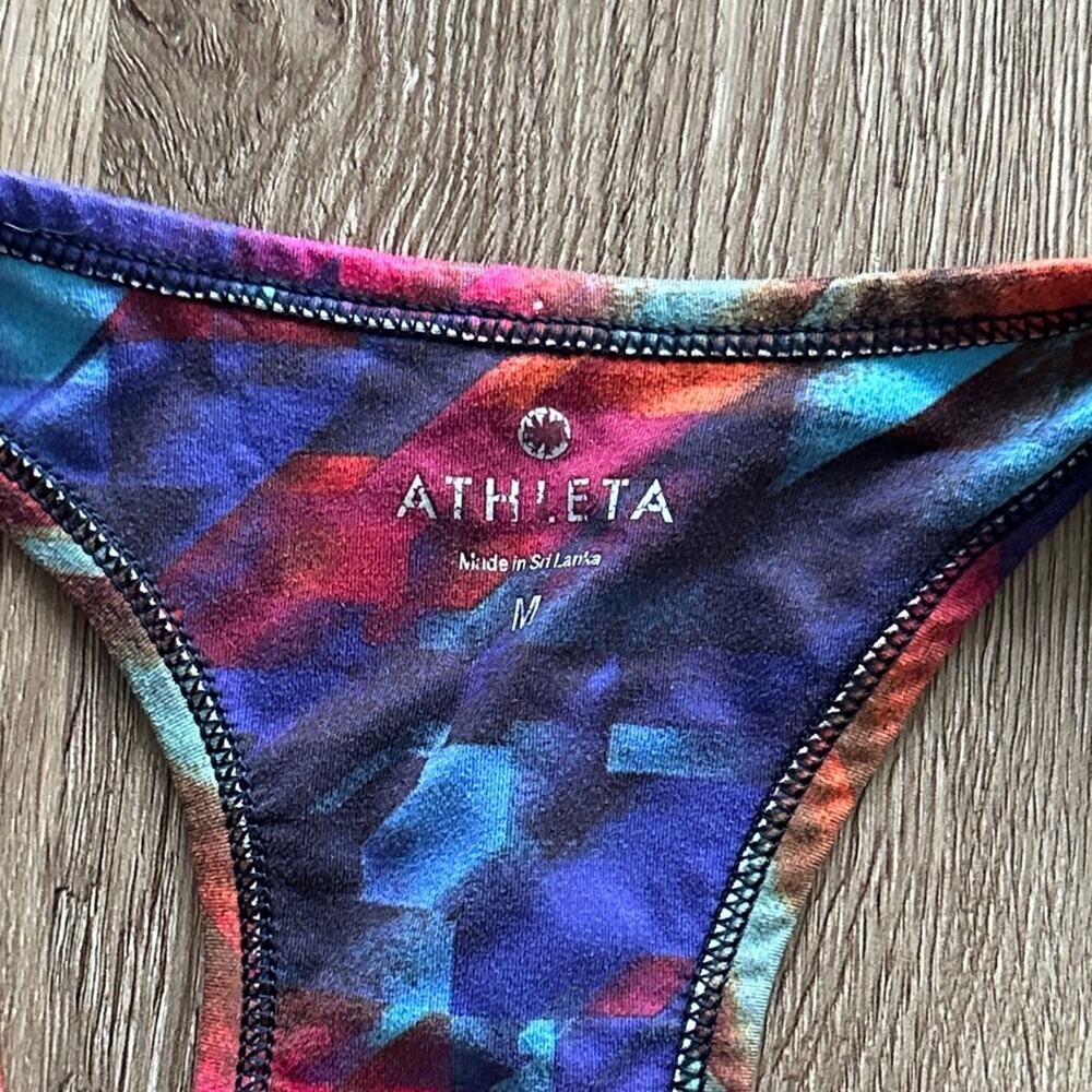 Athleta Chi Tank Top Colorburst Size Medium Activewear Fitness Top - Picture 2 of 4